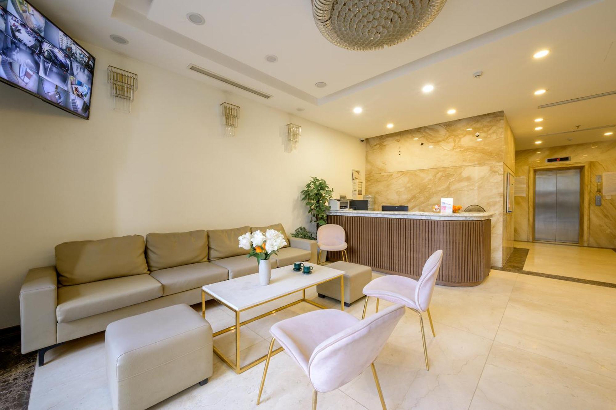 Luxe Paradise Tay Ho Отель 4*