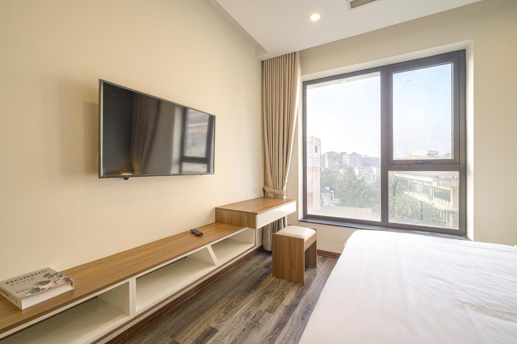 Luxe Paradise Tay Ho 4* Ханой