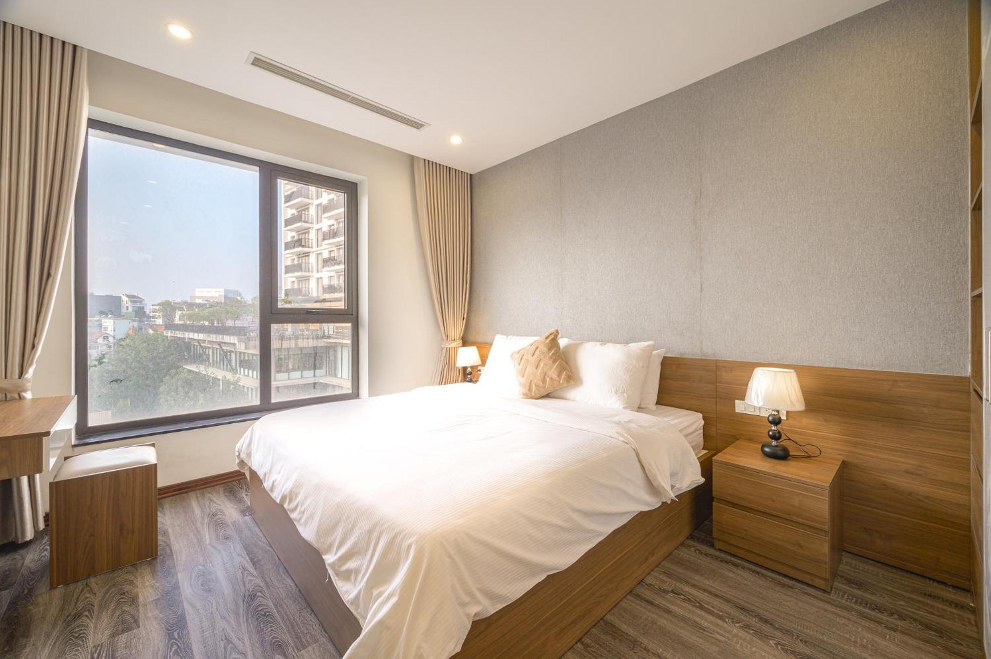 Отель Luxe Paradise Tay Ho 4*
